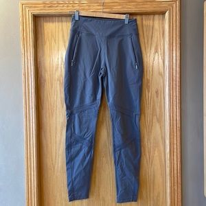 Athleta Hylands Hybrid leggings size 6